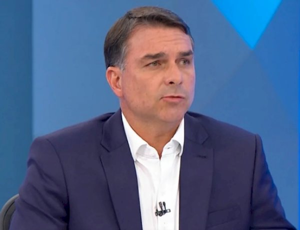 E o Lula? Flávio Bolsonaro cita presidente 17 vezes no Jornal Nacional para fugir de perguntas