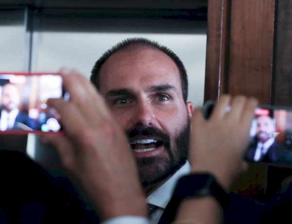 FOTOS E VIDEOS A vida nababesca de Eduardo Bolsonaro nos Estados Unidos