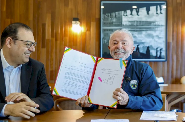 Lula sanciona lei que garante renovação automática da CNH